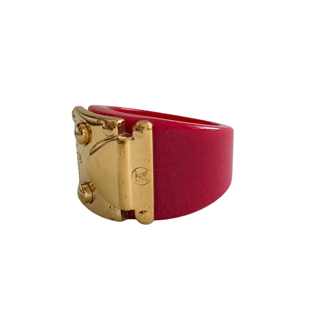 Louis Vuitton LockMe Fuchsia Resin Gold Tone Ring - Picture 7 of 11